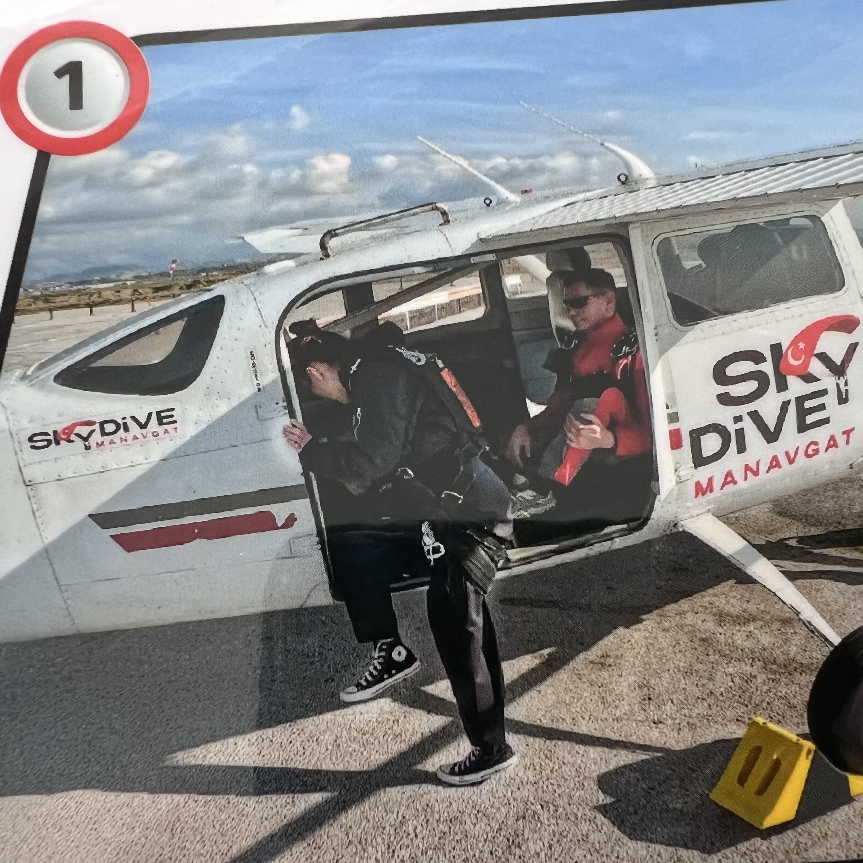 listing-details-carousel